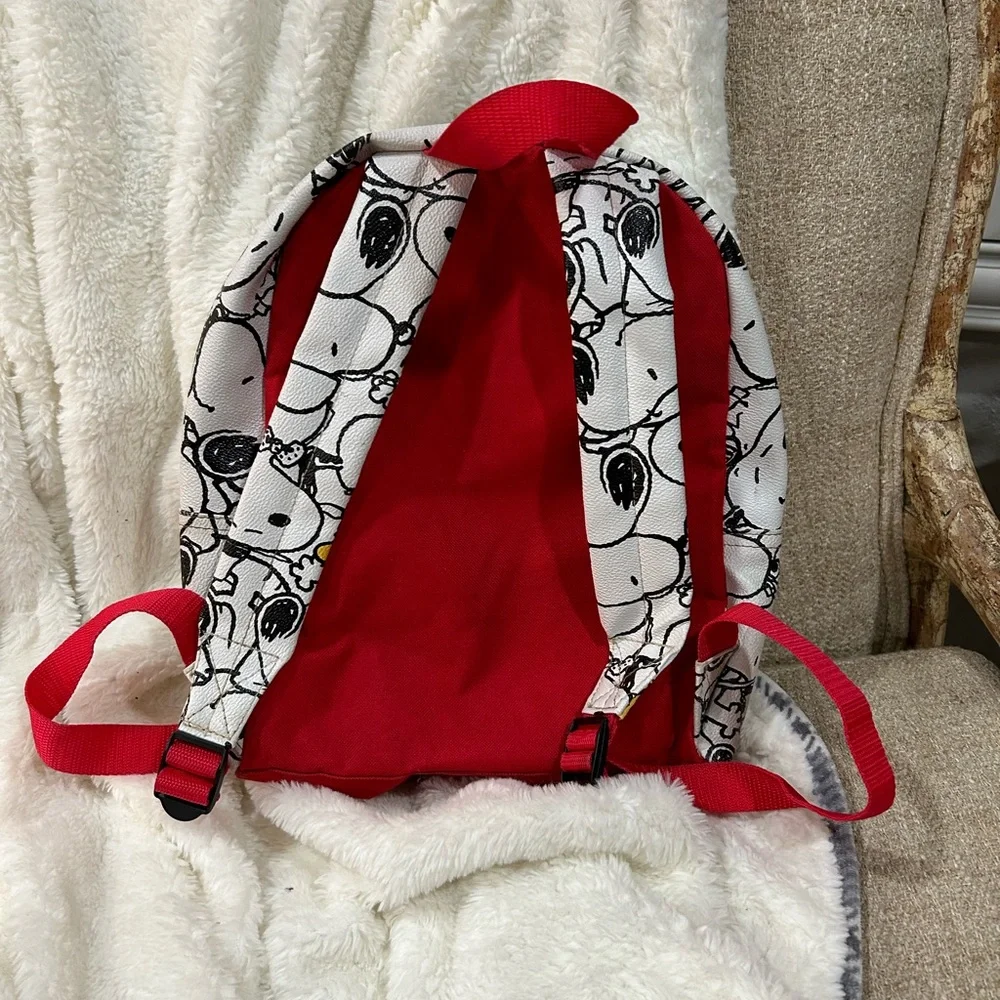 Snoopy Backpack - Picture 2 of 6